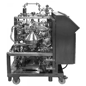 Division plate type centrifuge separator